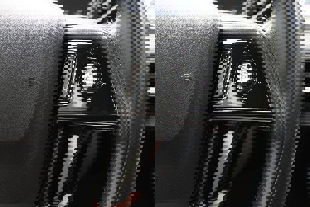 Used 2022 Lincoln Corsair Reserve w/ Sport Package image 22