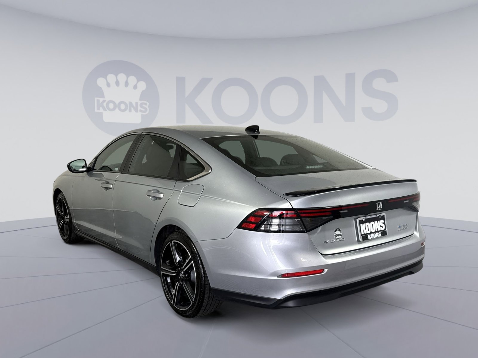 Used 2024 Honda Accord Sport image 4