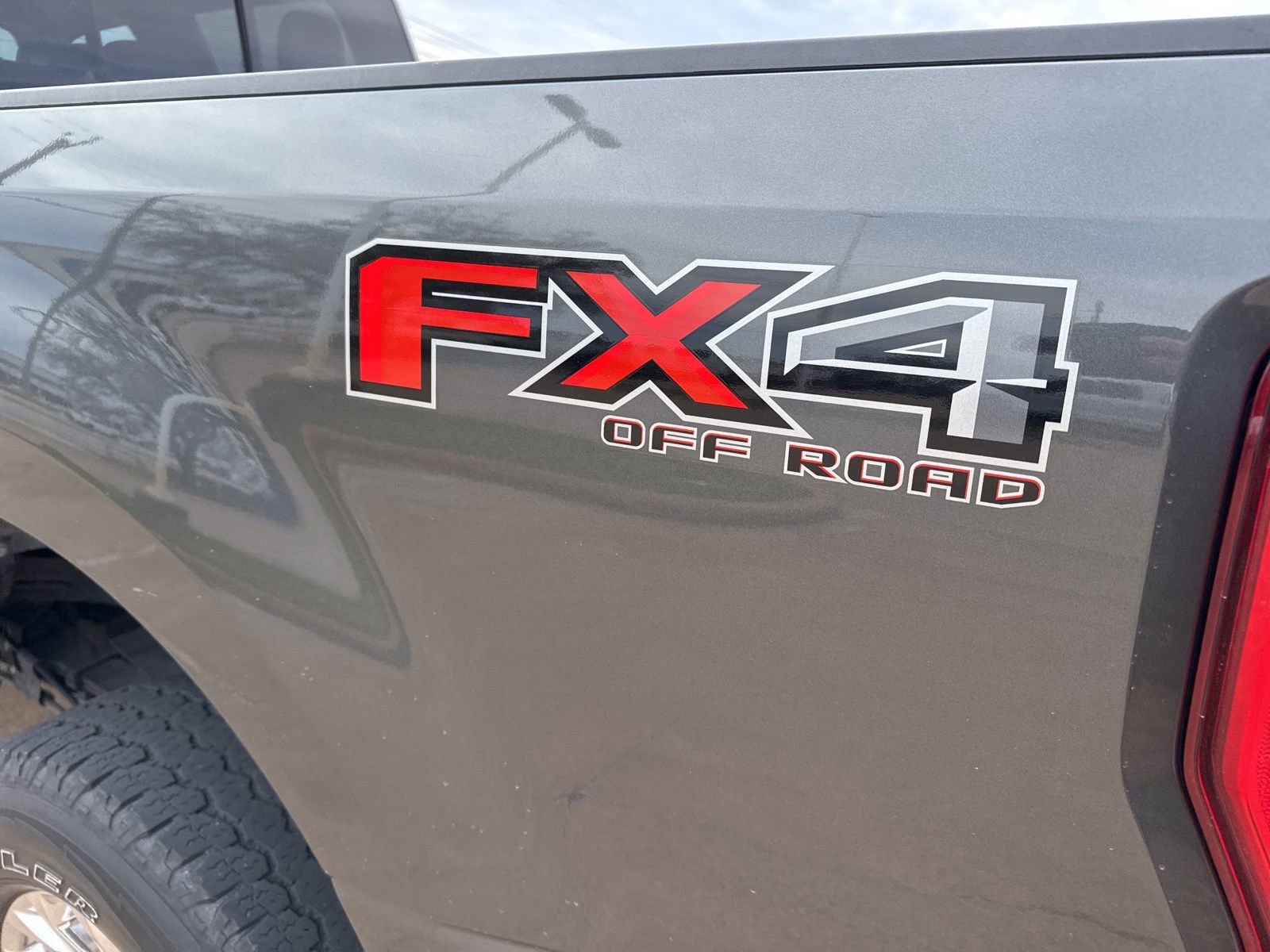 Used 2019 Ford F250 XLT w/ XLT Premium Package image 10