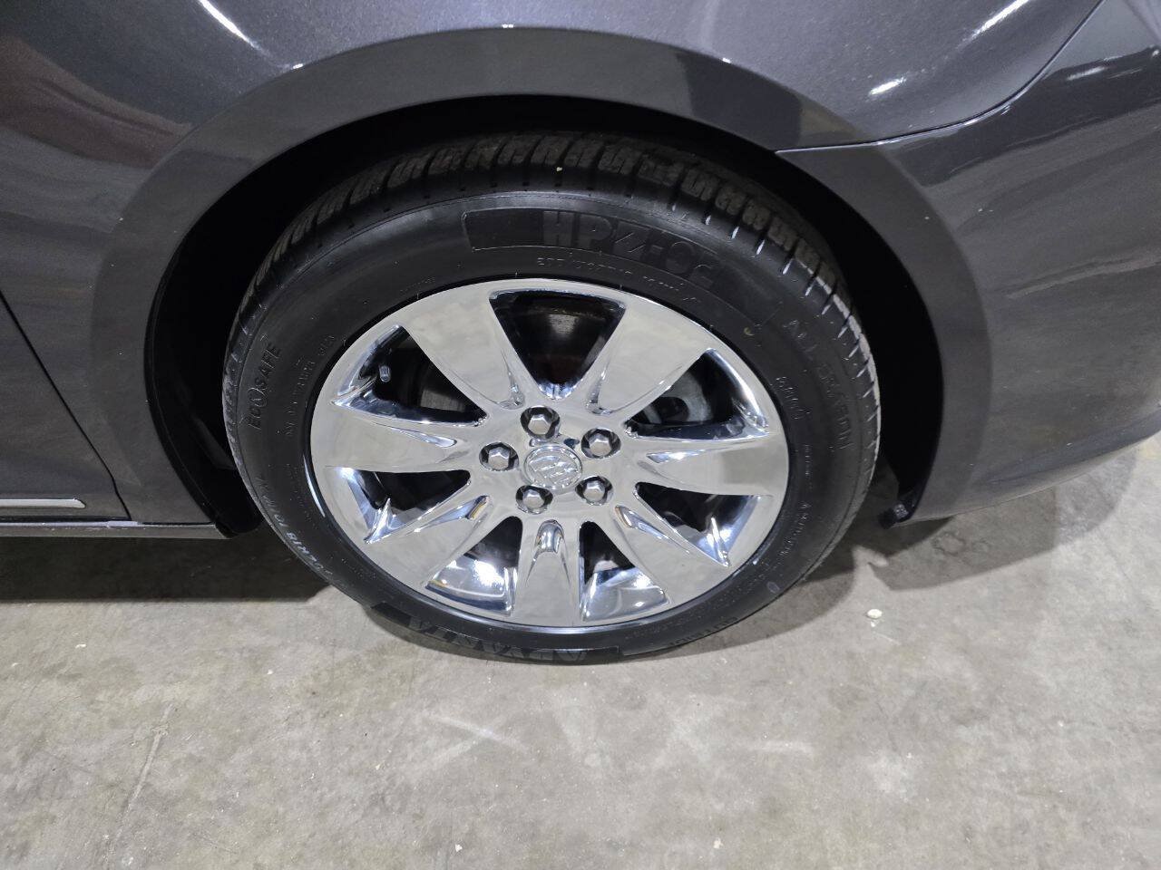 Used 2013 Buick LaCrosse Premium FWD image 20