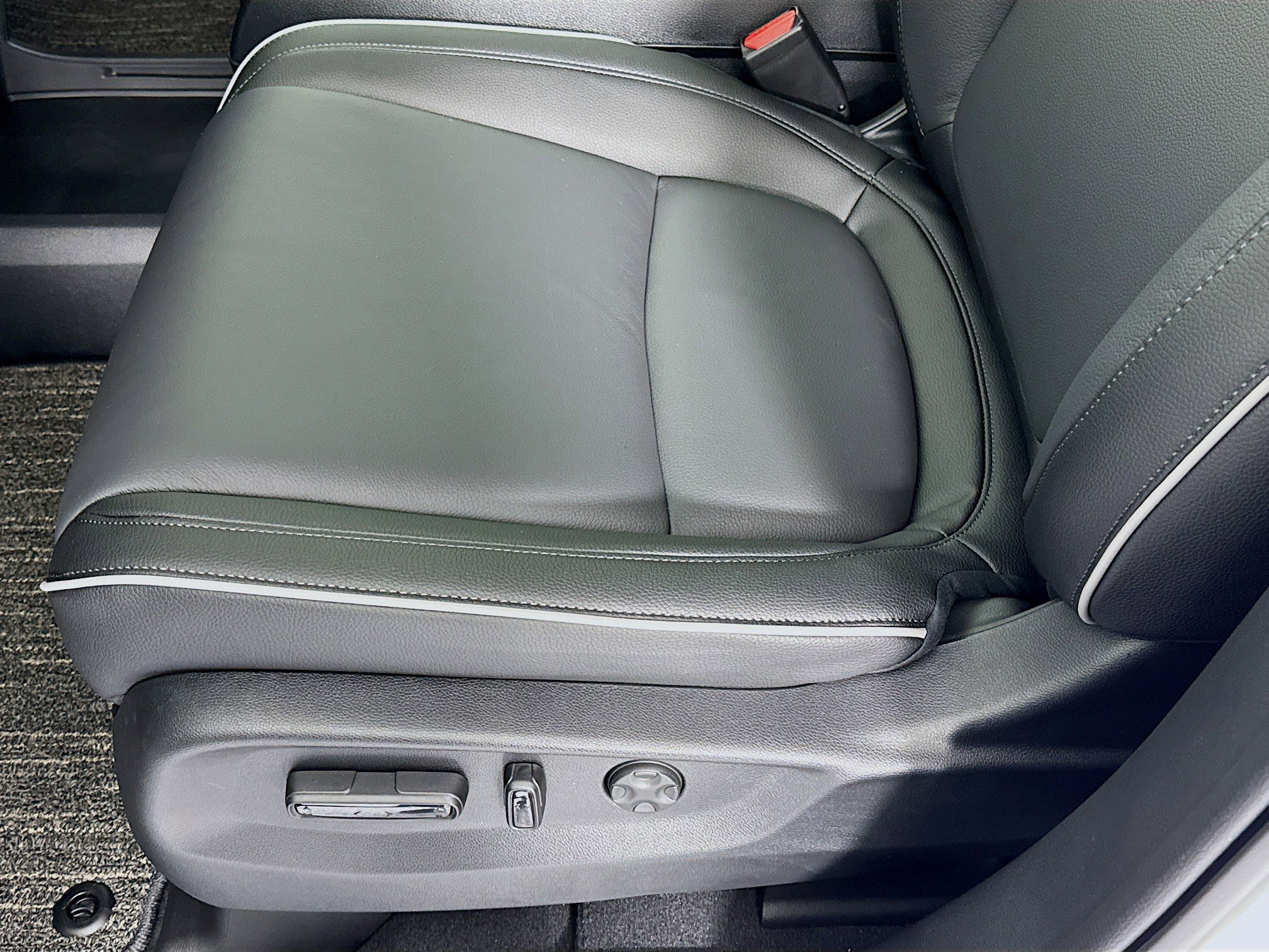 New 2026 Honda Odyssey Touring image 19