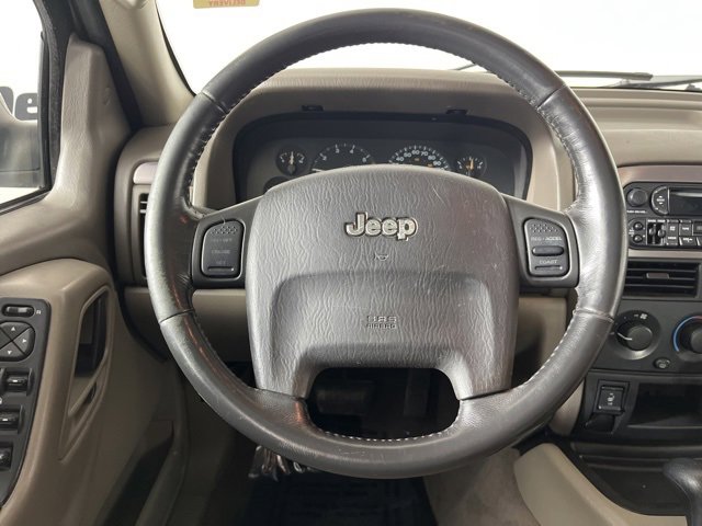 Used 2004 Jeep Grand Cherokee Laredo w/ Tan Your Hide Group image 8