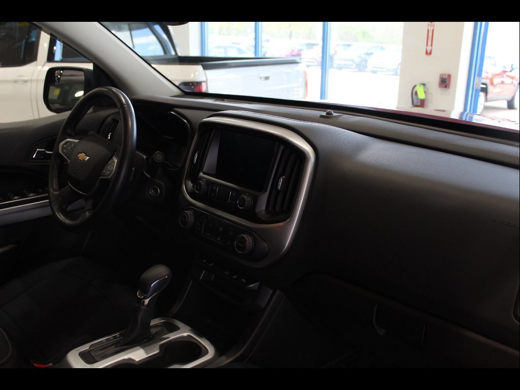 Used 2022 Chevrolet Colorado LT w/ Safety Package AWD/4WD image 23
