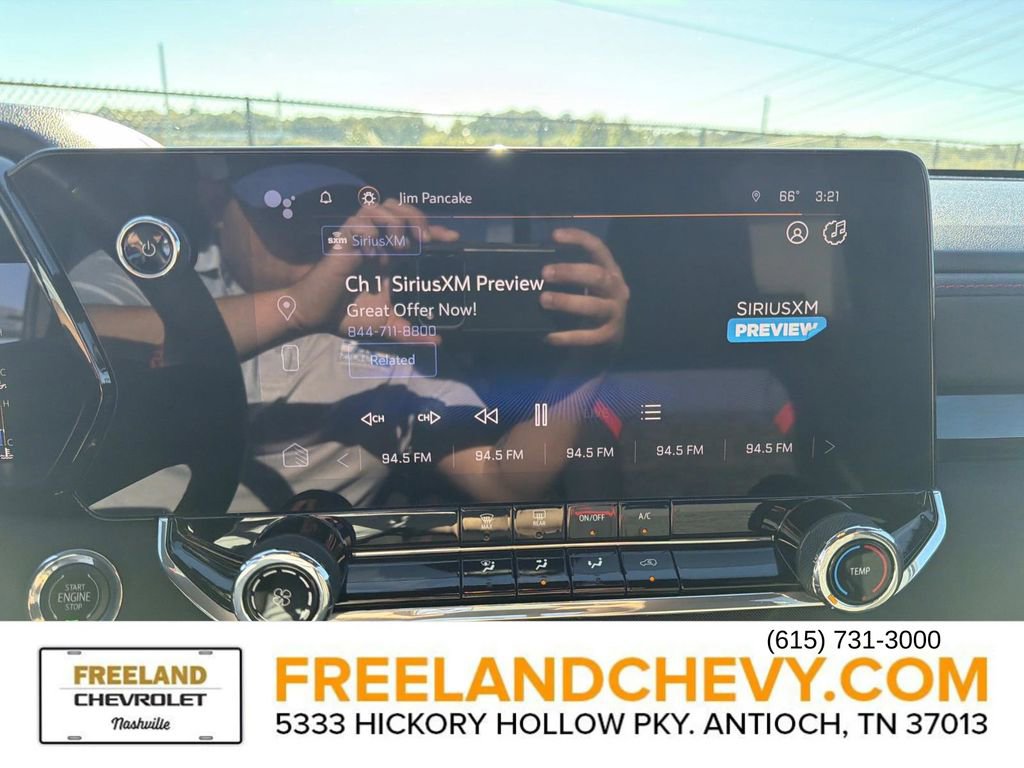 Used 2023 Chevrolet Colorado Z71 w/ Safety Package image 32