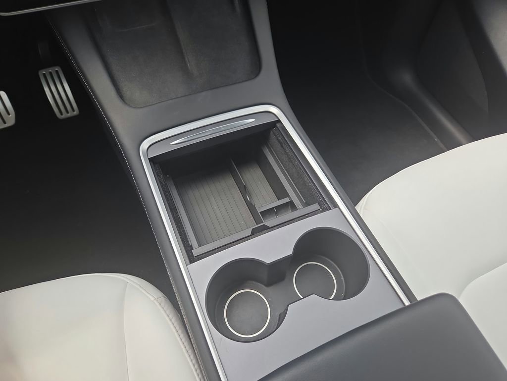 Used 2022 Tesla Model Y Performance AWD/4WD image 13