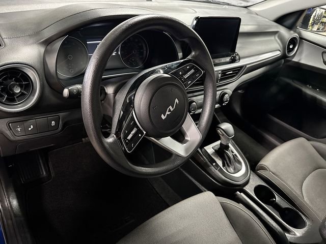 Used 2024 Kia Forte LXS w/ LXS Technology Package FWD image 9