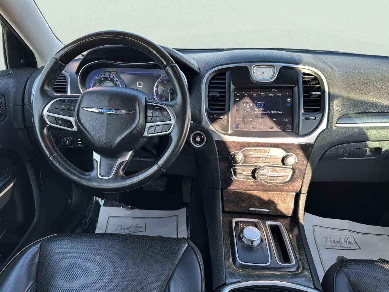 Used 2019 Chrysler 300 Limited image 19