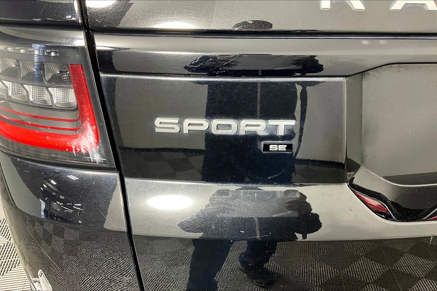 Used 2021 Land Rover Range Rover Sport SE image 25