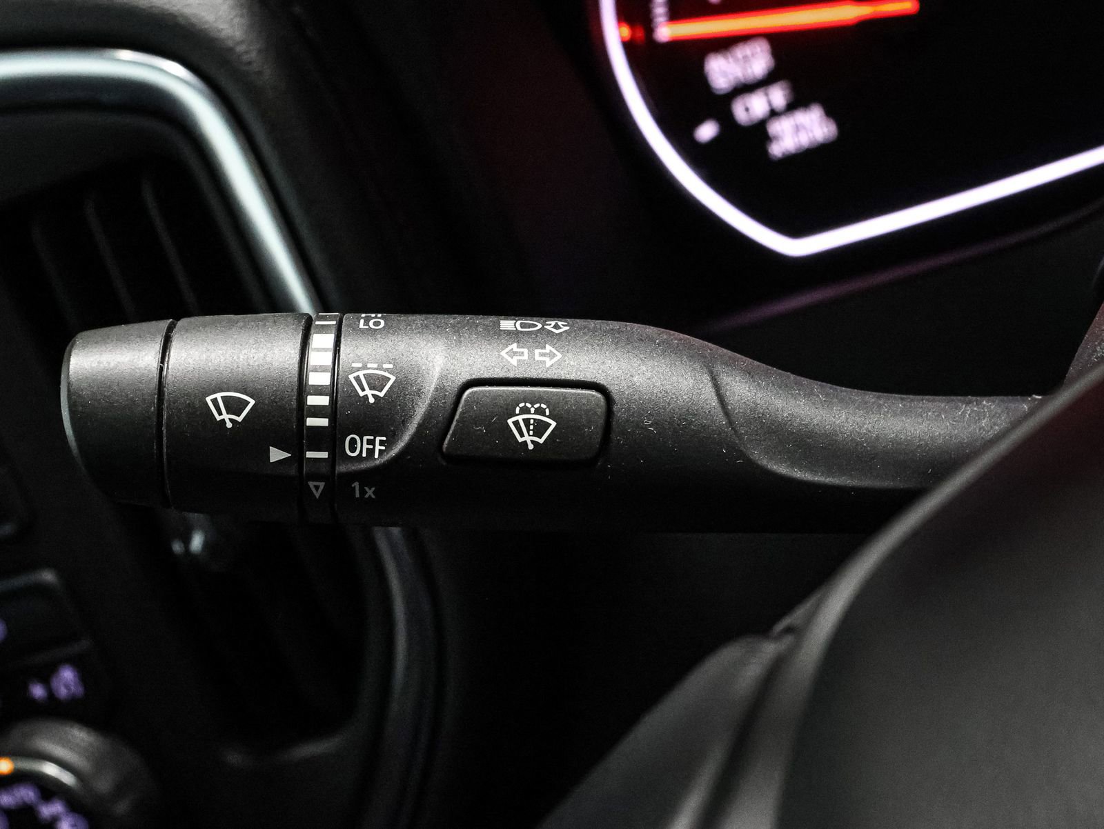 Used 2022 Chevrolet Silverado 1500 LT image 10