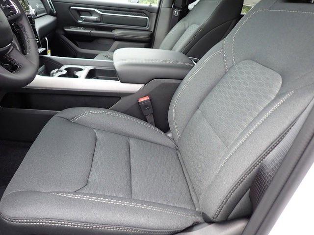 New 2026 RAM 1500 4x4 Crew Cab image 10