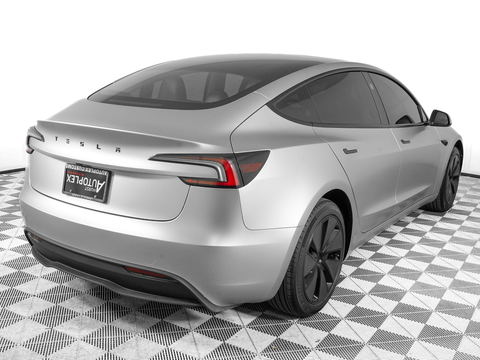 Used 2025 Tesla Model 3 RWD image 4