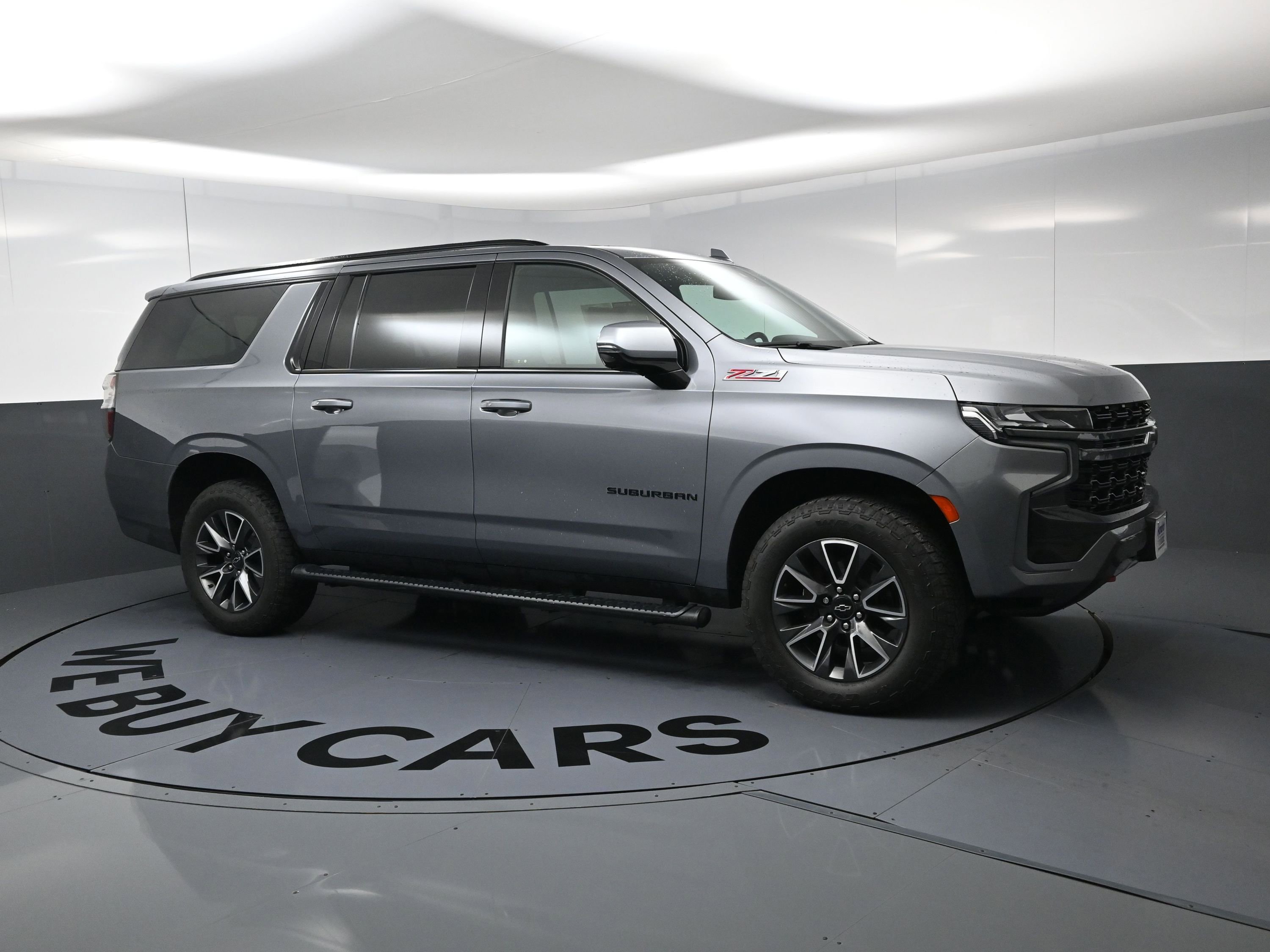 Used 2022 Chevrolet Suburban Z71 w/ Luxury Package AWD/4WD video 2