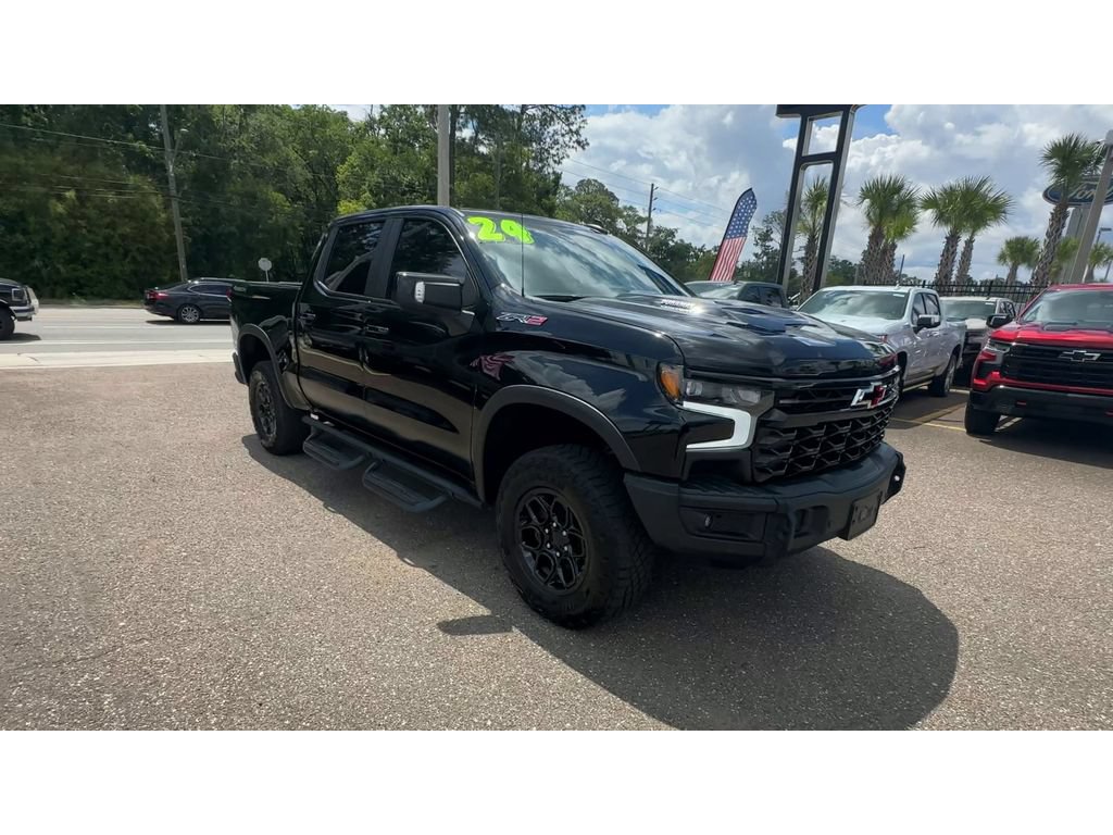 Used 2024 Chevrolet Silverado 1500 ZR2 w/ ZR2 Bison Edition AWD/4WD image 2