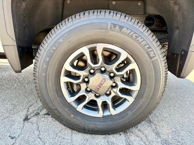 New 2025 GMC Sierra 2500 SLT w/ SLT Premium Package image 8