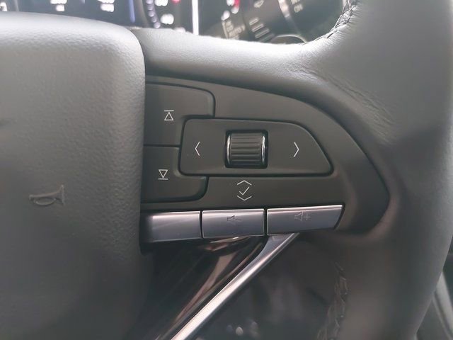 Used 2025 Cadillac XT6 Premium Luxury w/ Technology Package image 22