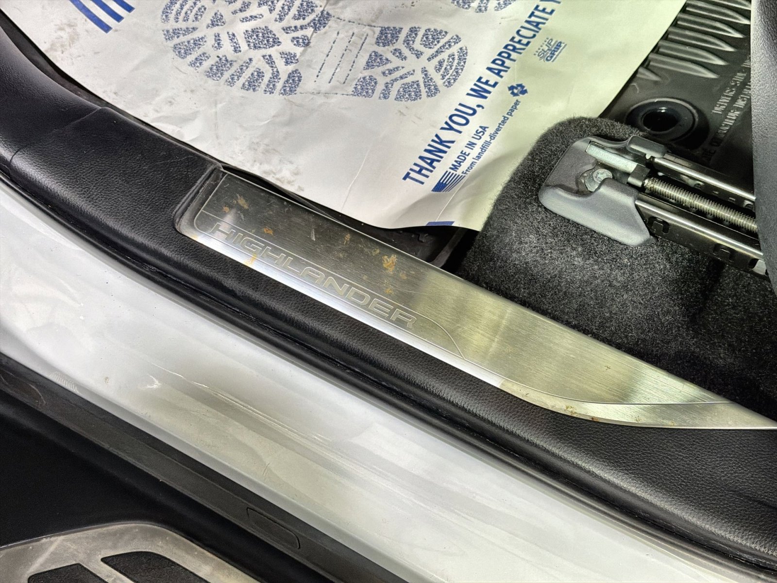 Used 2023 Toyota Highlander XLE image 21