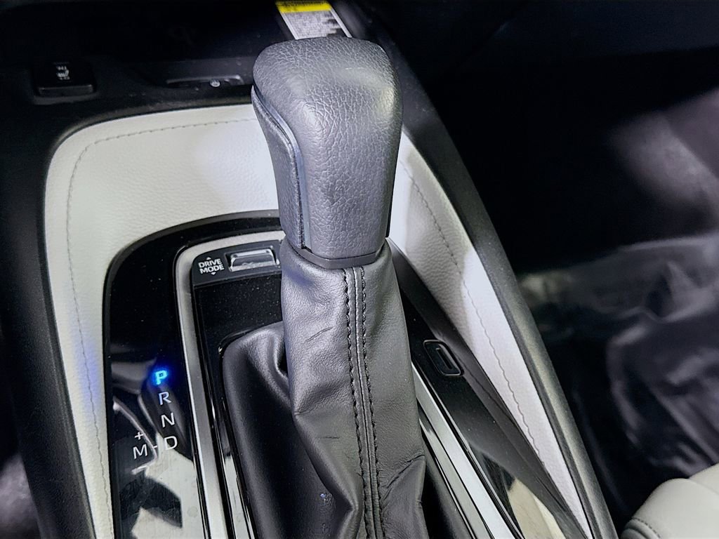 Certified 2025 Toyota Corolla XSE image 10