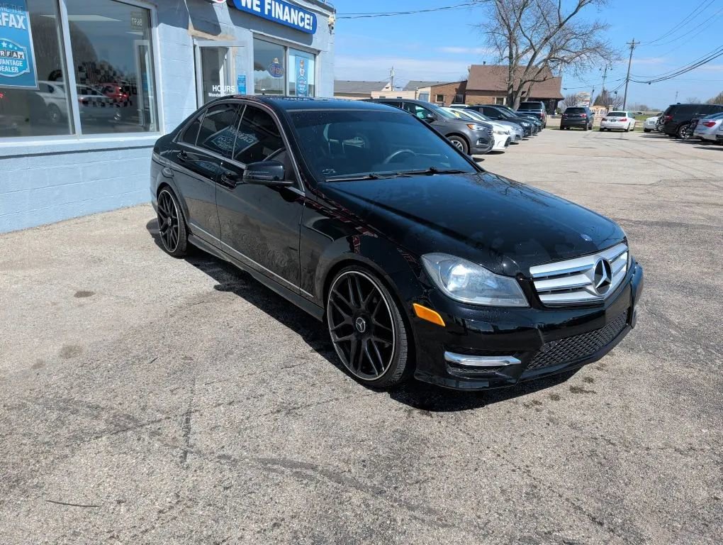 Used 2012 Mercedes-Benz C 300 C 300 4MATIC Sport Sedan 4D w/ Multimedia Pkg image 4