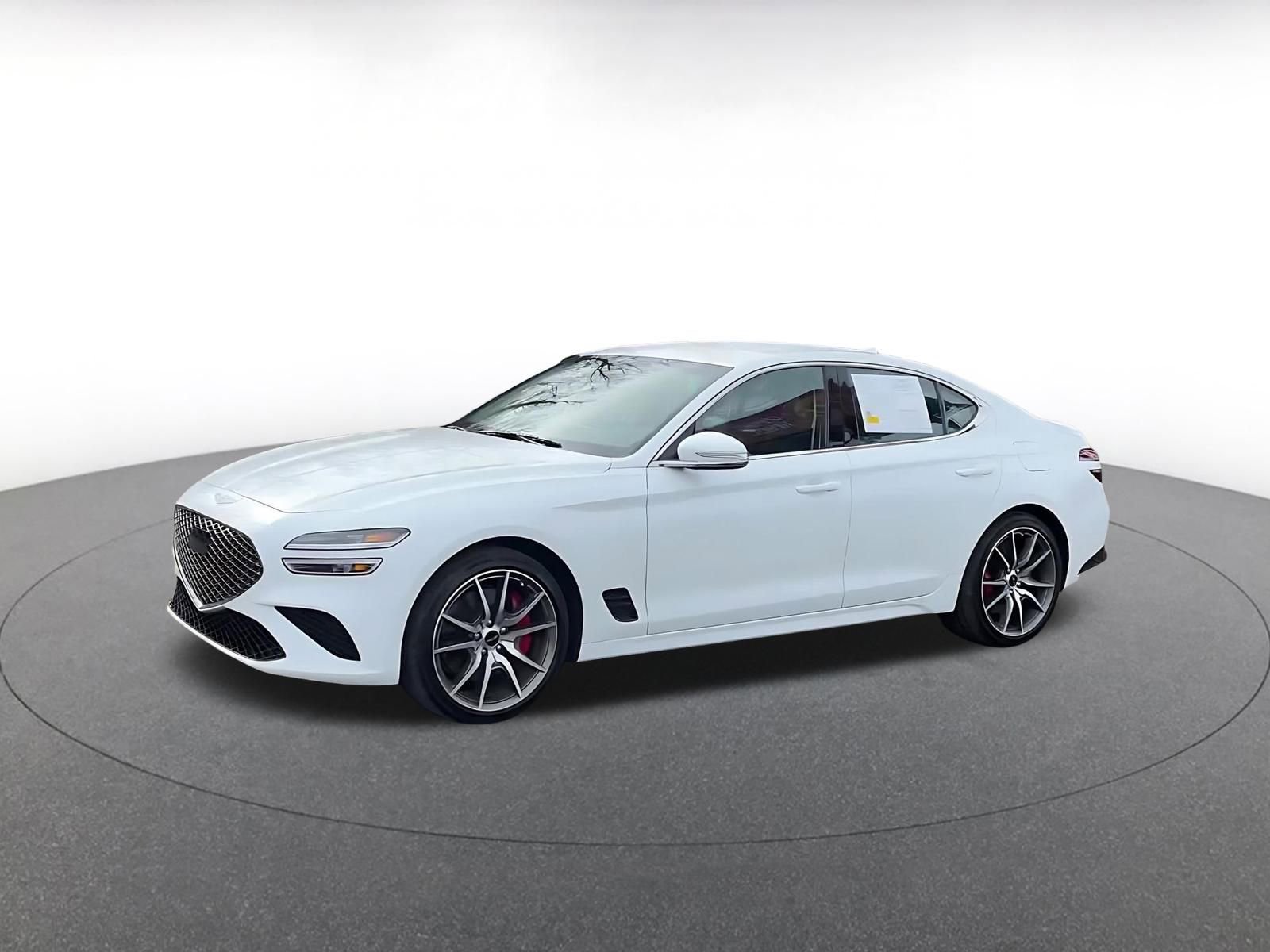 Used 2025 Genesis G70 2.5T image 8