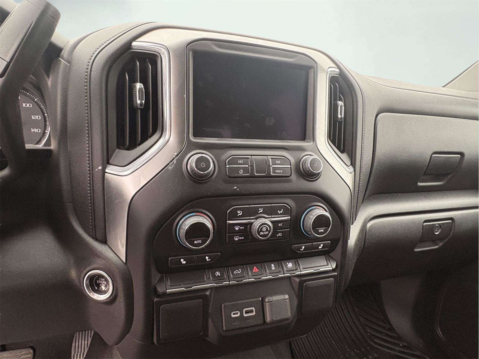 Used 2022 Chevrolet Silverado 1500 LT image 32