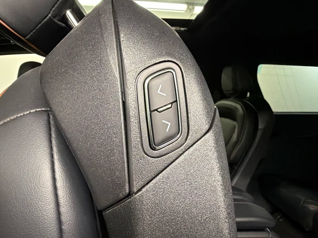 New 2027 Lincoln Navigator Black Label AWD/4WD image 36