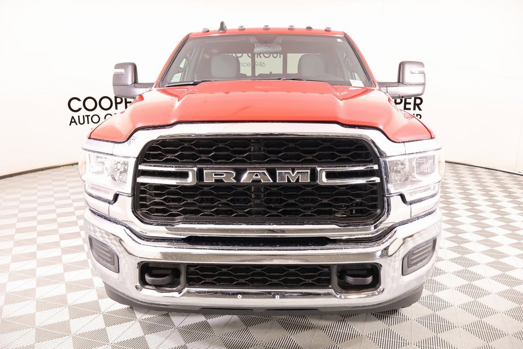 Used 2024 RAM 2500 Tradesman w/ Chrome Appearance Group image 8