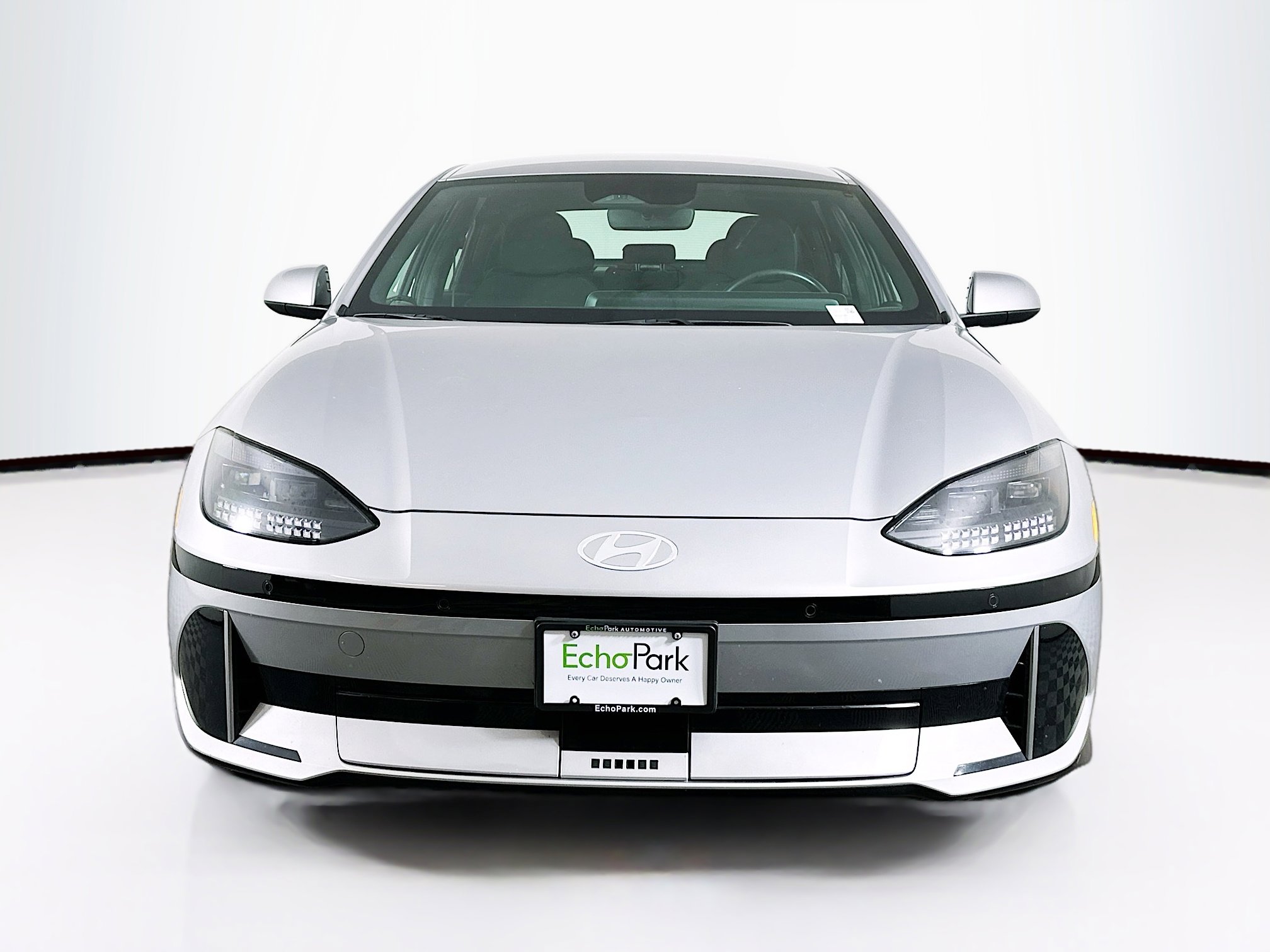 Used 2024 Hyundai Ioniq 6 SEL RWD image 2