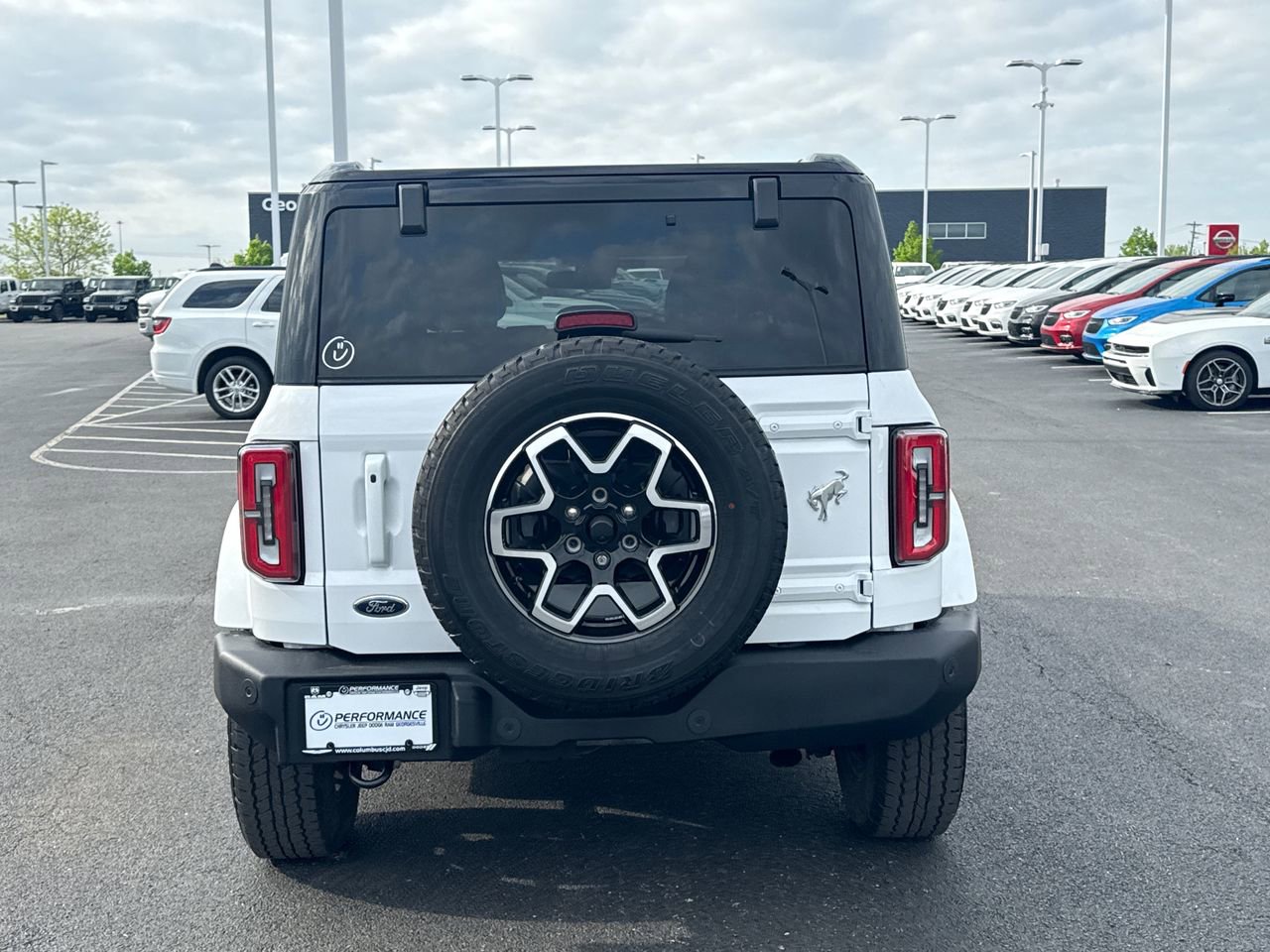 Used 2025 Ford Bronco Outer Banks AWD/4WD image 4