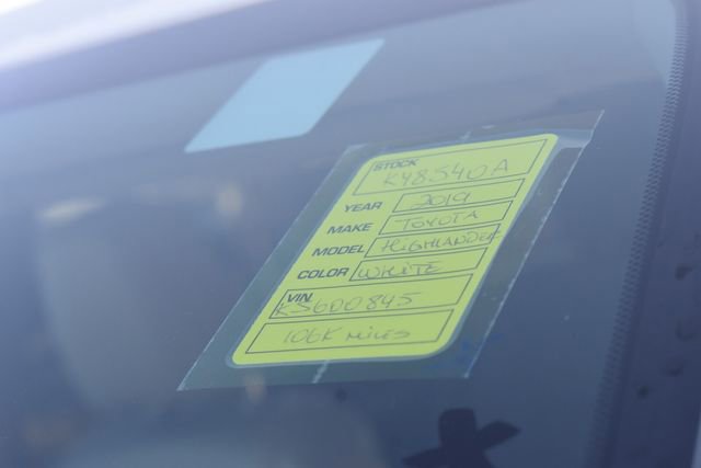 Used 2019 Toyota Highlander XLE image 39