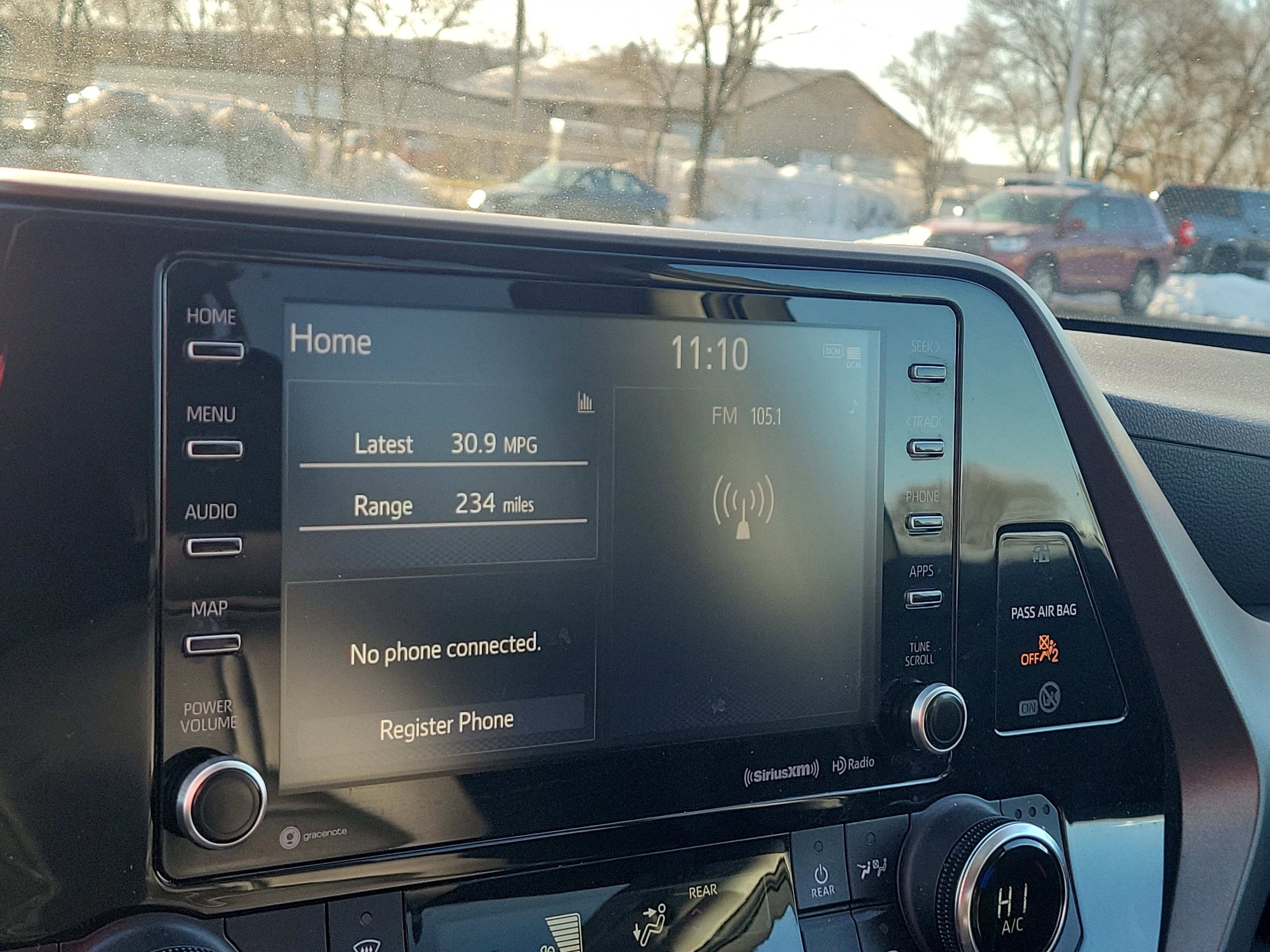 Used 2022 Toyota Highlander XLE image 25