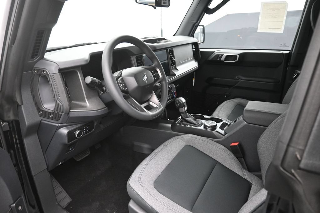New 2026 Ford Bronco 4-Door AWD/4WD image 19