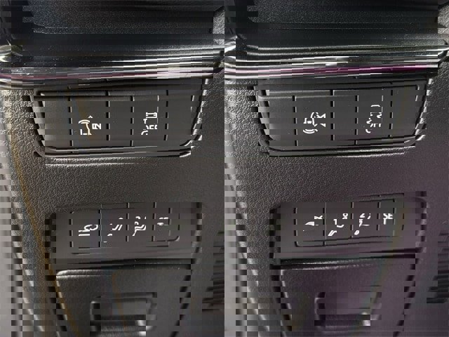 Used 2024 MAZDA MAZDA3 s image 25