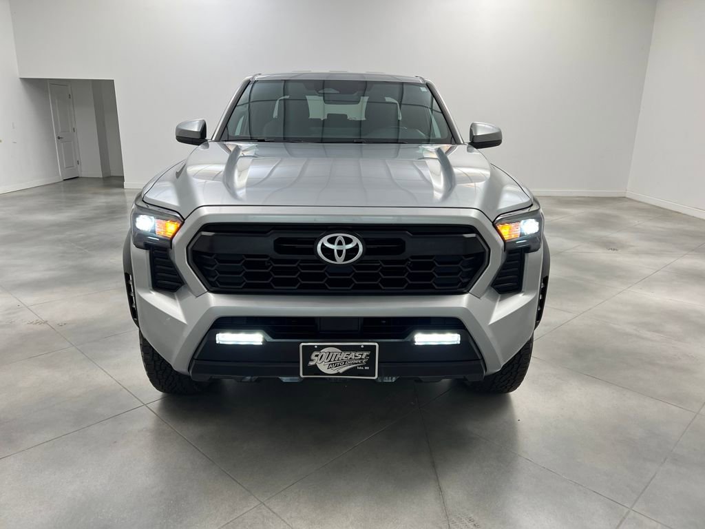 Used 2024 Toyota Tacoma TRD Off-Road video 2