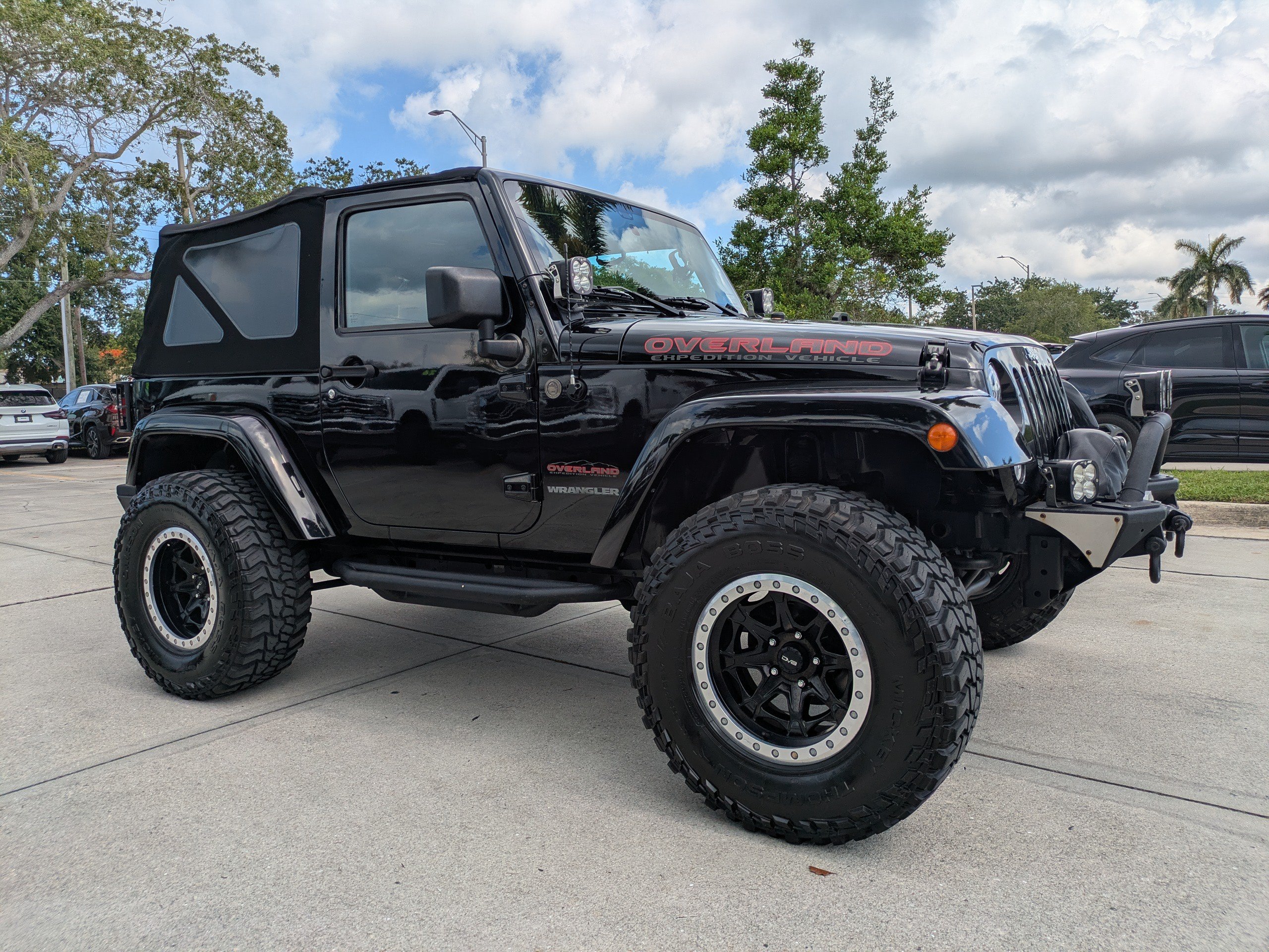 Used 2014 Jeep Wrangler Sahara w/ Connectivity Group AWD/4WD image 2