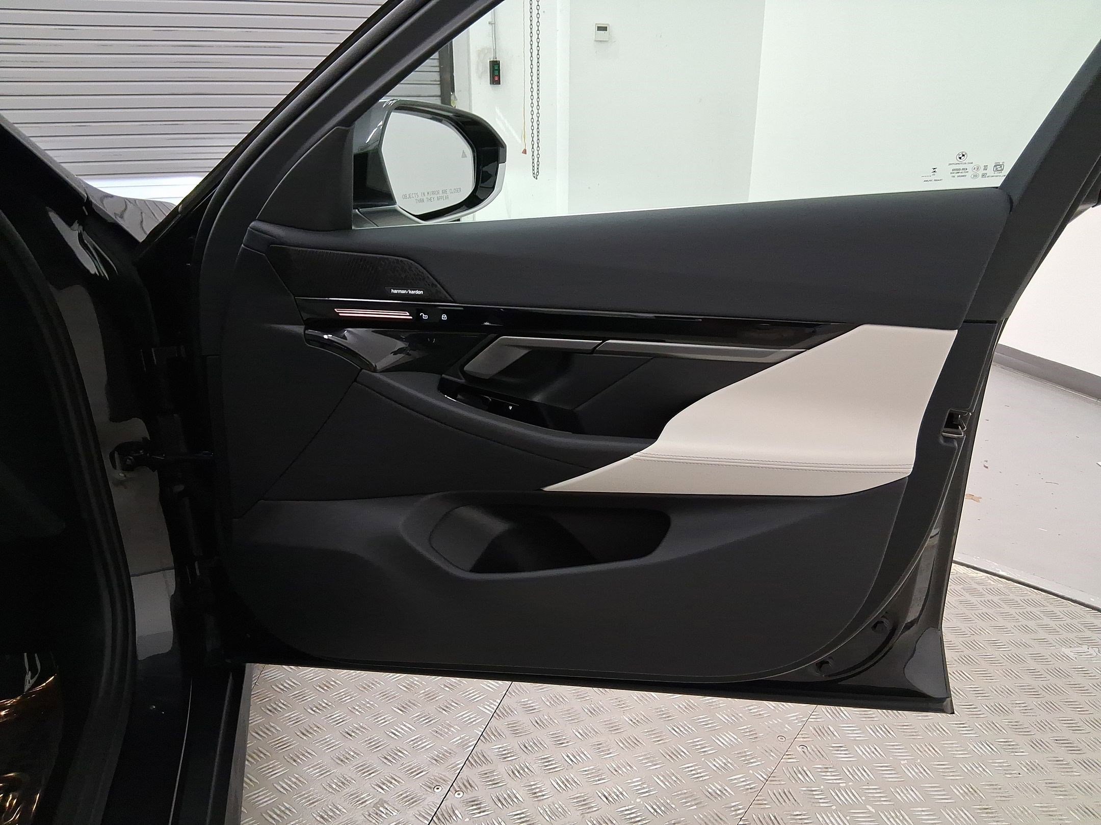 New 2026 BMW 530i w/ Premium Package image 30