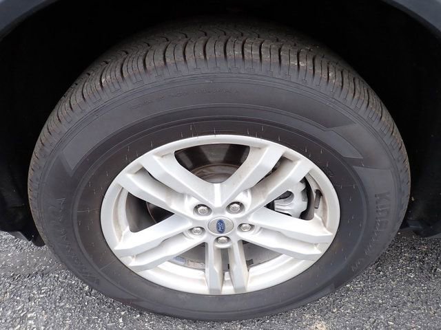 Used 2023 Ford Explorer XLT w/ Equipment Group 202A image 12