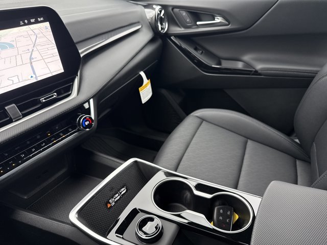 New 2026 Chevrolet Equinox LT w/ Convenience Package II FWD image 21