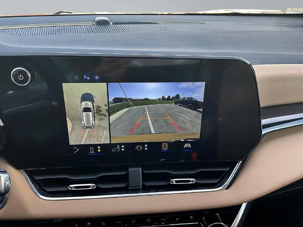 New 2027 Chevrolet Equinox ACTIV w/ Safety and Technology Package AWD/4WD image 16