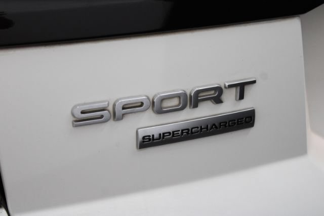 Used 2016 Land Rover Range Rover Sport Supercharged AWD/4WD image 8