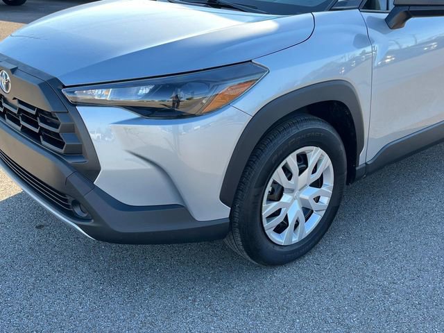 Used 2026 Toyota Corolla Cross L image 11