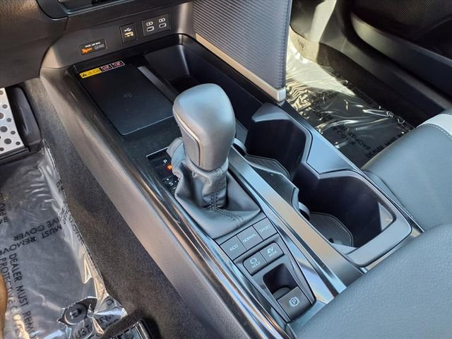Used 2025 Toyota Camry SE image 20