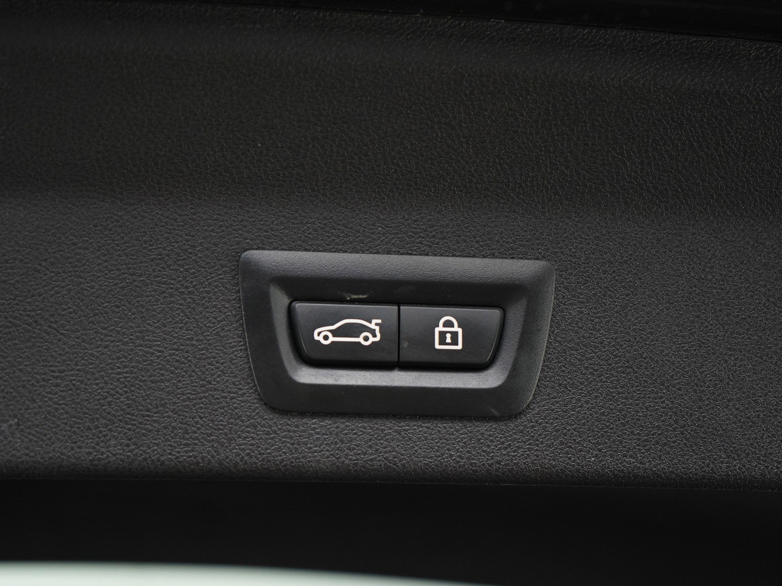 Used 2019 BMW X3 xDrive30i w/ Convenience Package image 17