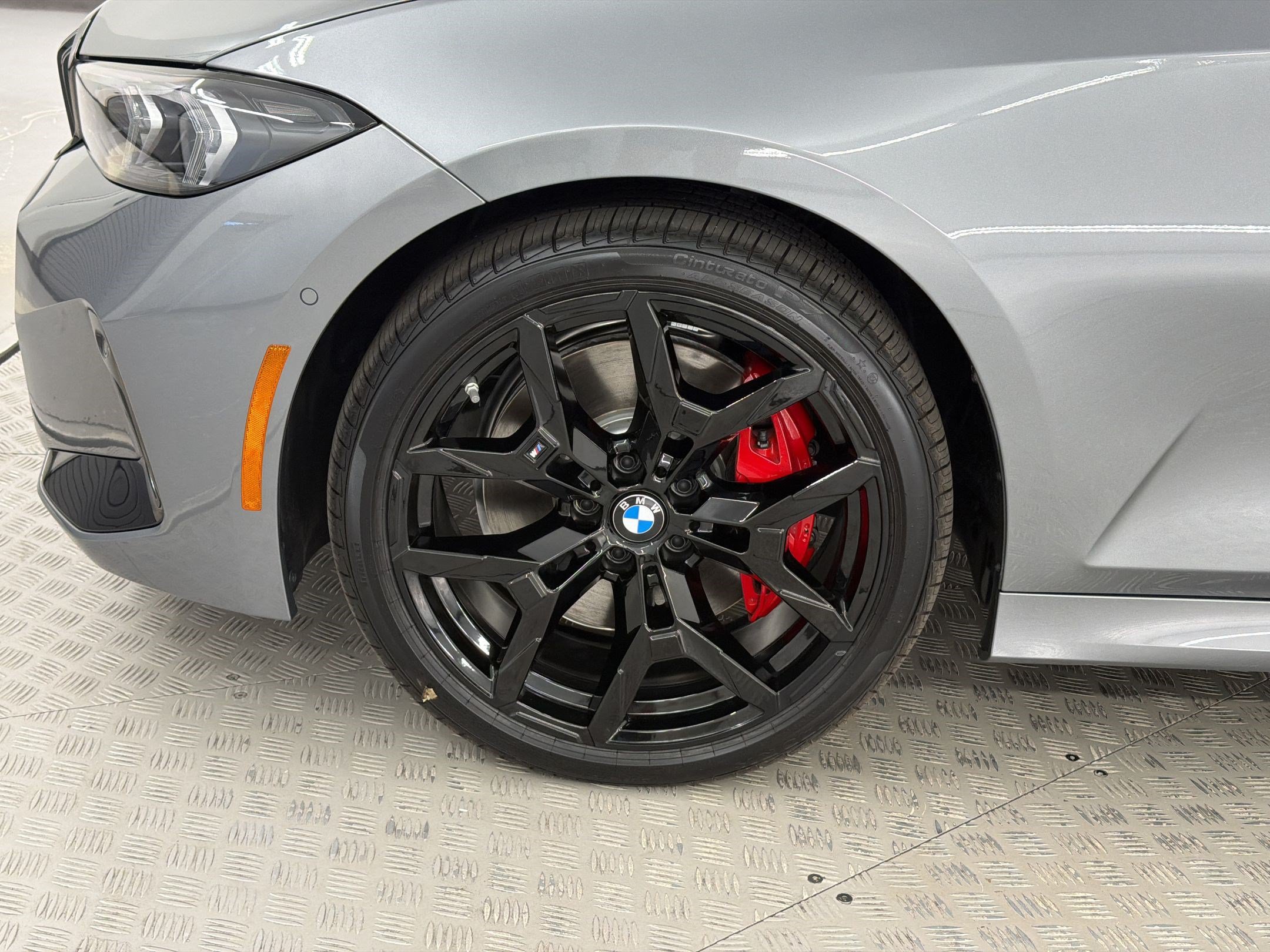 New 2026 BMW 330i xDrive Sedan w/ M Sport Package AWD/4WD image 13