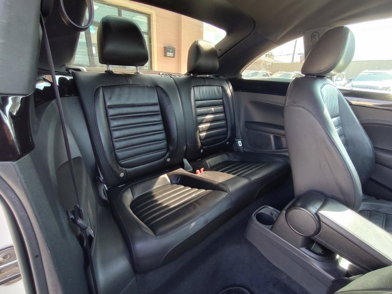 Used 2013 Volkswagen Beetle 2.0T FWD image 42
