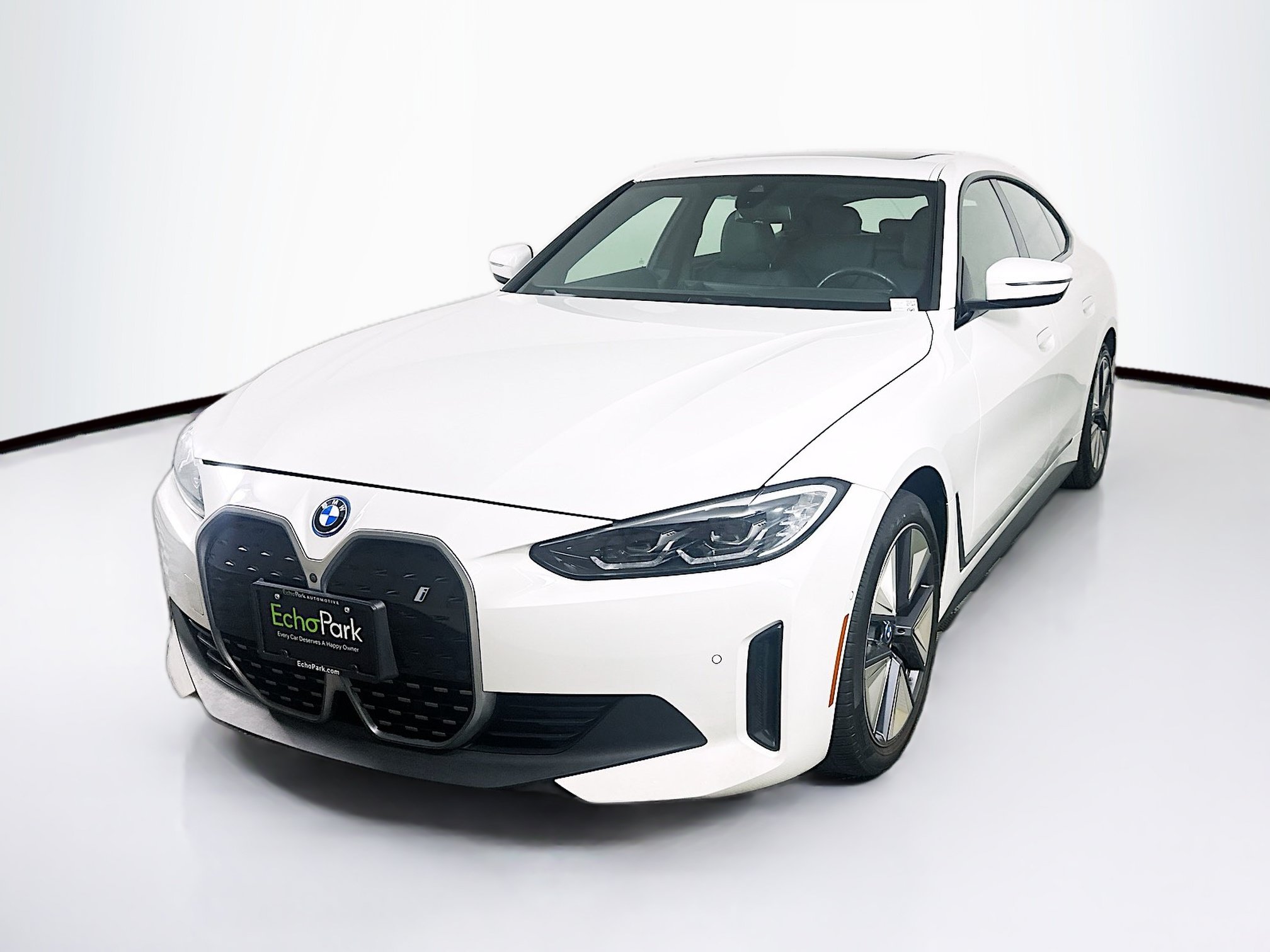 Used 2023 BMW i4 eDrive35 w/ Premium Package RWD image 3