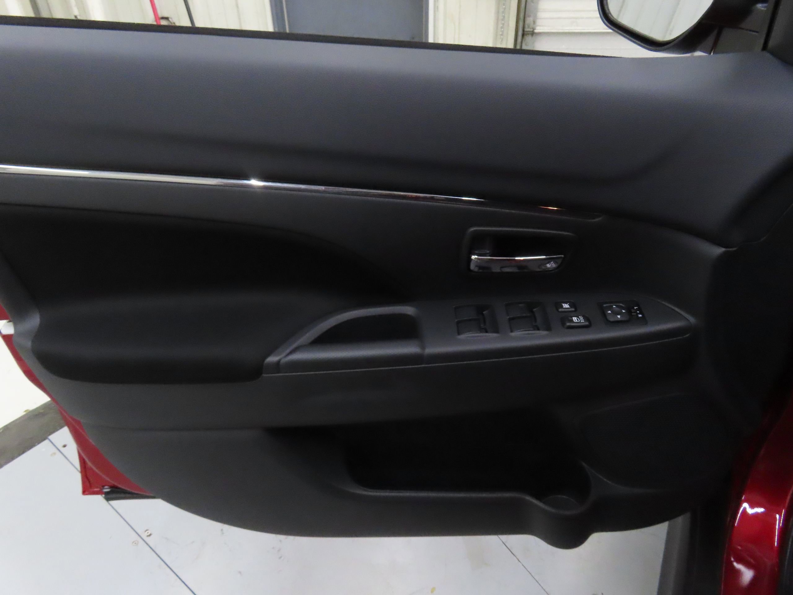 New 2025 Mitsubishi Outlander Sport ES image 9