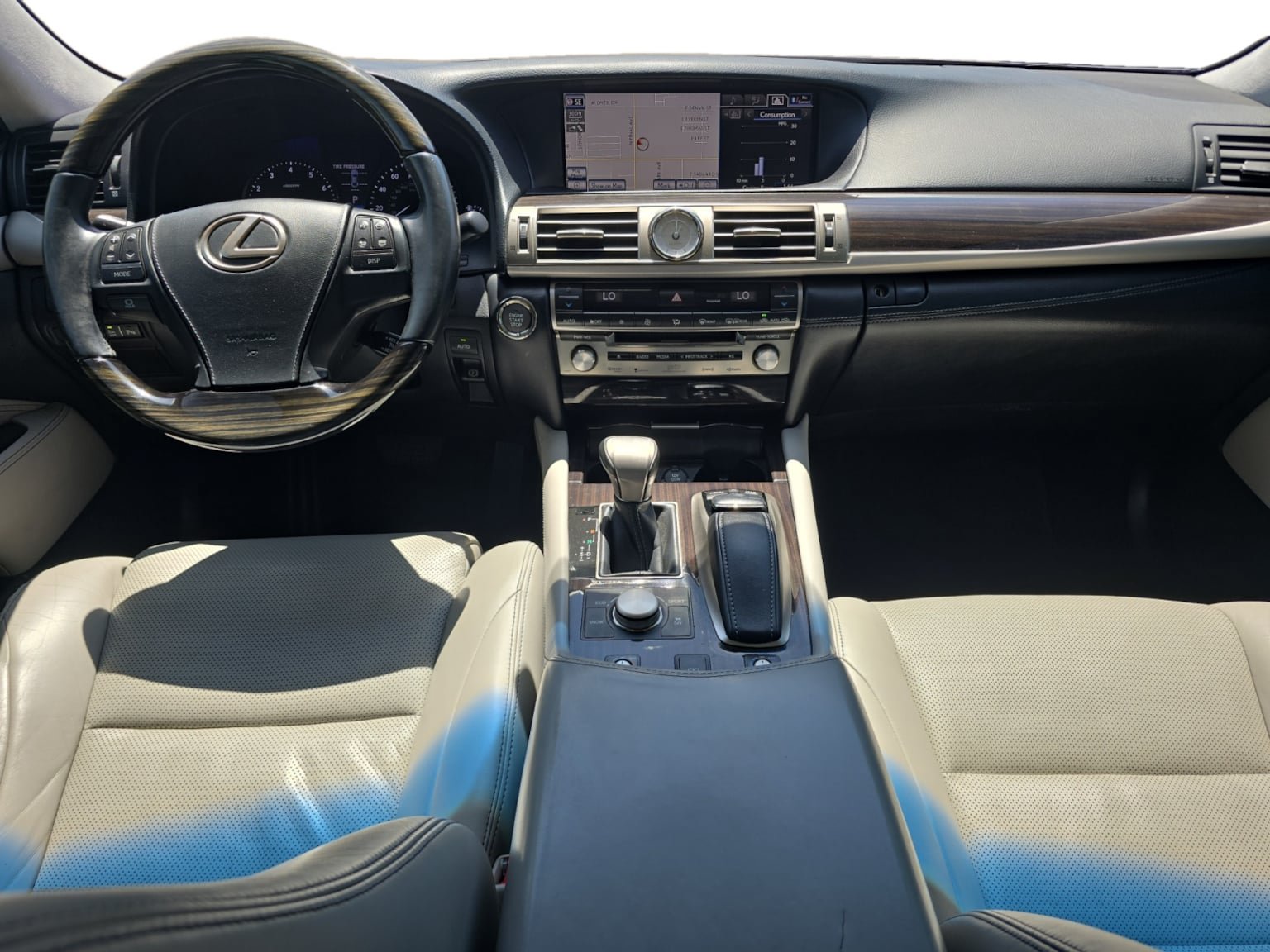 Used 2014 Lexus LS 460 w/ Comfort Package RWD image 12