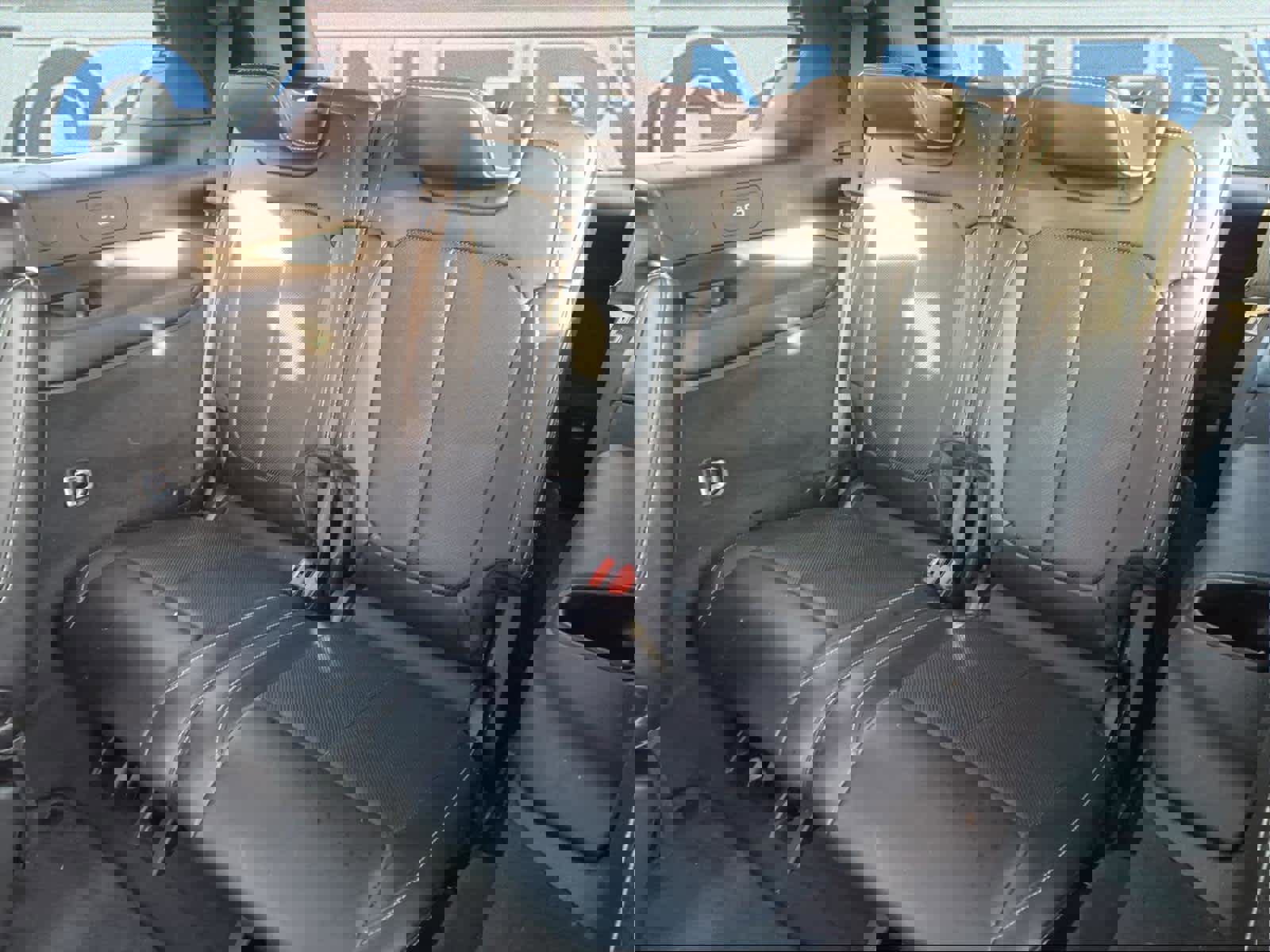 Used 2023 Jeep Grand Cherokee L Overland w/ Advanced Protech Group III image 10