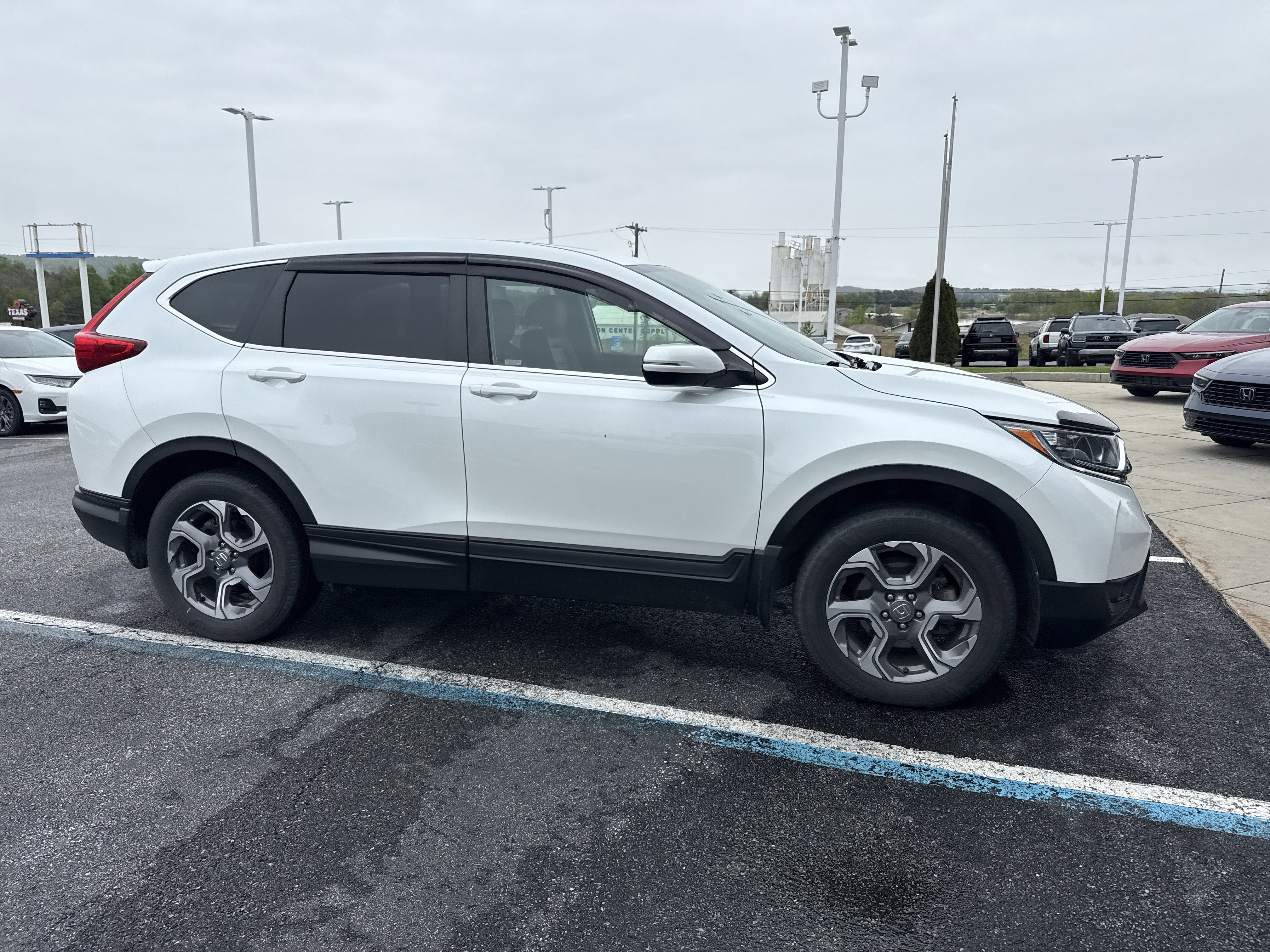 Used 2019 Honda CR-V EX-L image 2