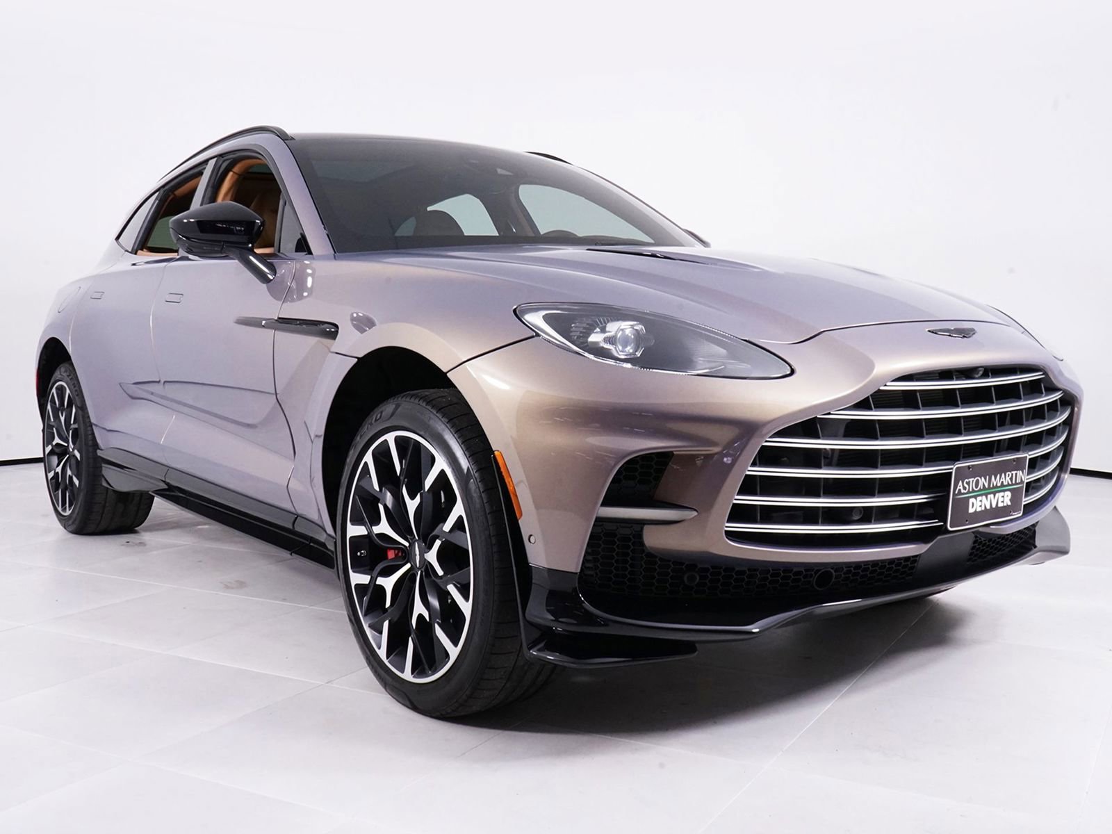 Used 2023 Aston Martin DBX 707 image 17